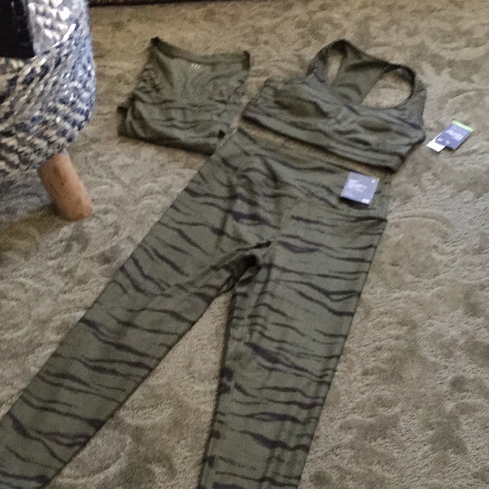 Athletic Set - image 1